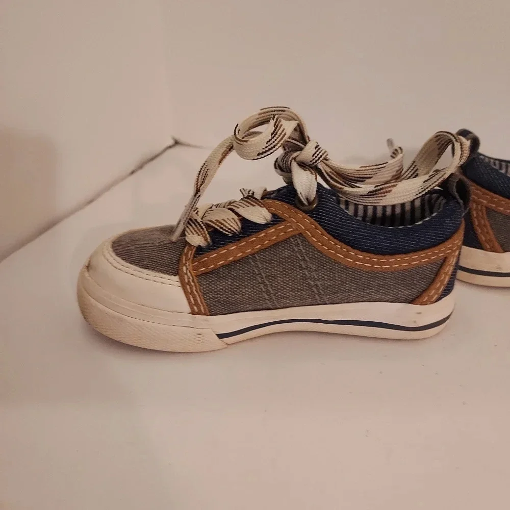 Genuine Kids by OshKosh Denim Lace Up Casual Sneakers in Size 6 (Toddler Size)